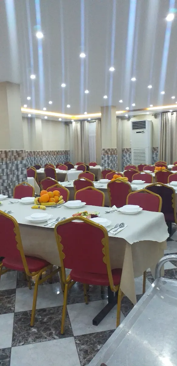 salle de diner bague dali 3