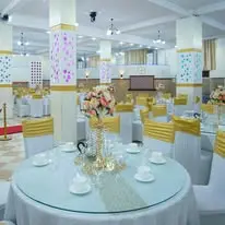 salle des fétes Gardenia. 2