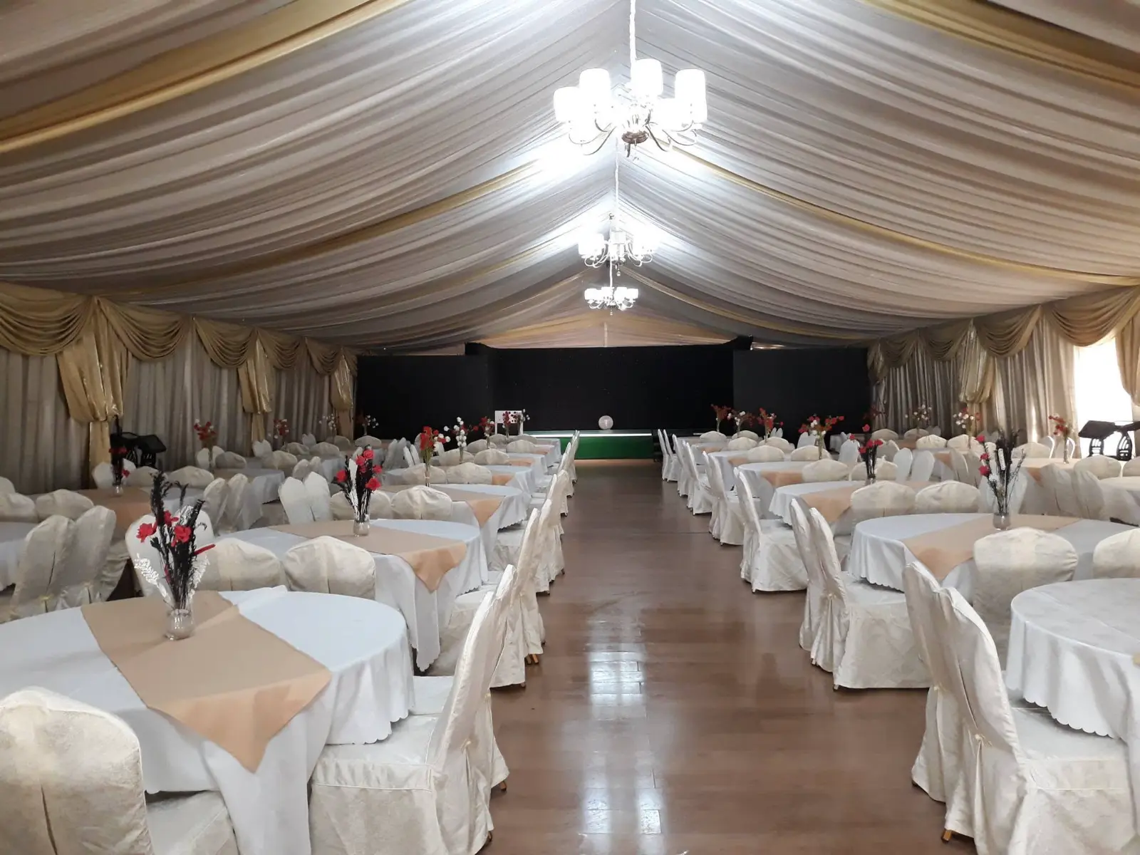 salle des fétes  2